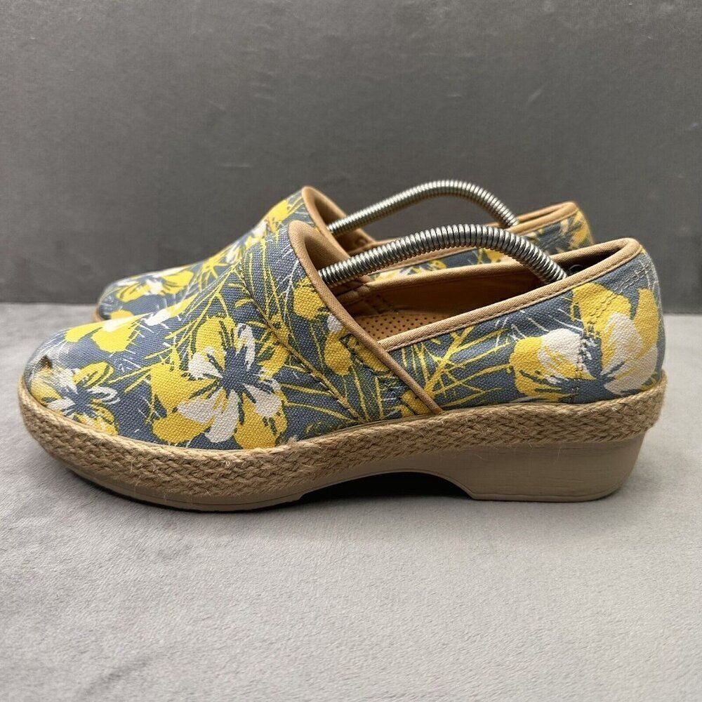 Dansko Victoria Tahiti‎ Womens Size 39 (8.5-9) Clog Blue Yellow Floral Canvas - Picture 3 of 10
